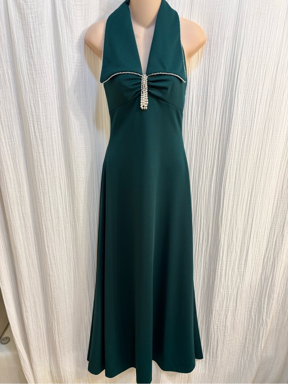 Vintage 1960s Emerald Green Pearl-Trim Halter Evening Dress S